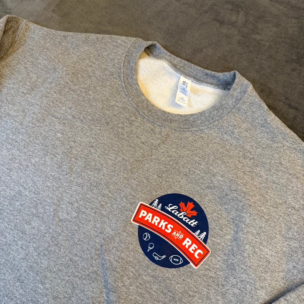 Jerzees Labatt Parks and Rec Sweatshirt Mens Medium Gray Graphic Fleece Pullover